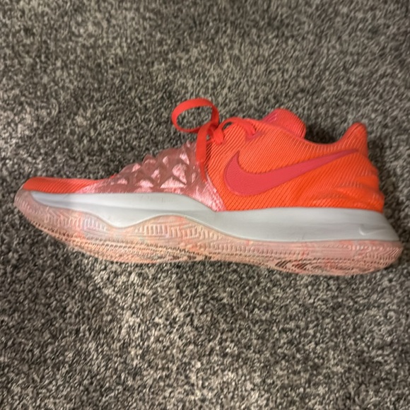 Nike shoes size 12 rose color wore once - Picture 3 of 5